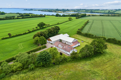 Nedervej 24